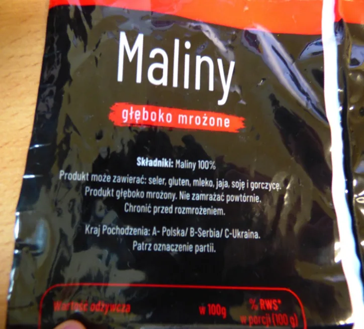 Widok opakowania malin z tyłu