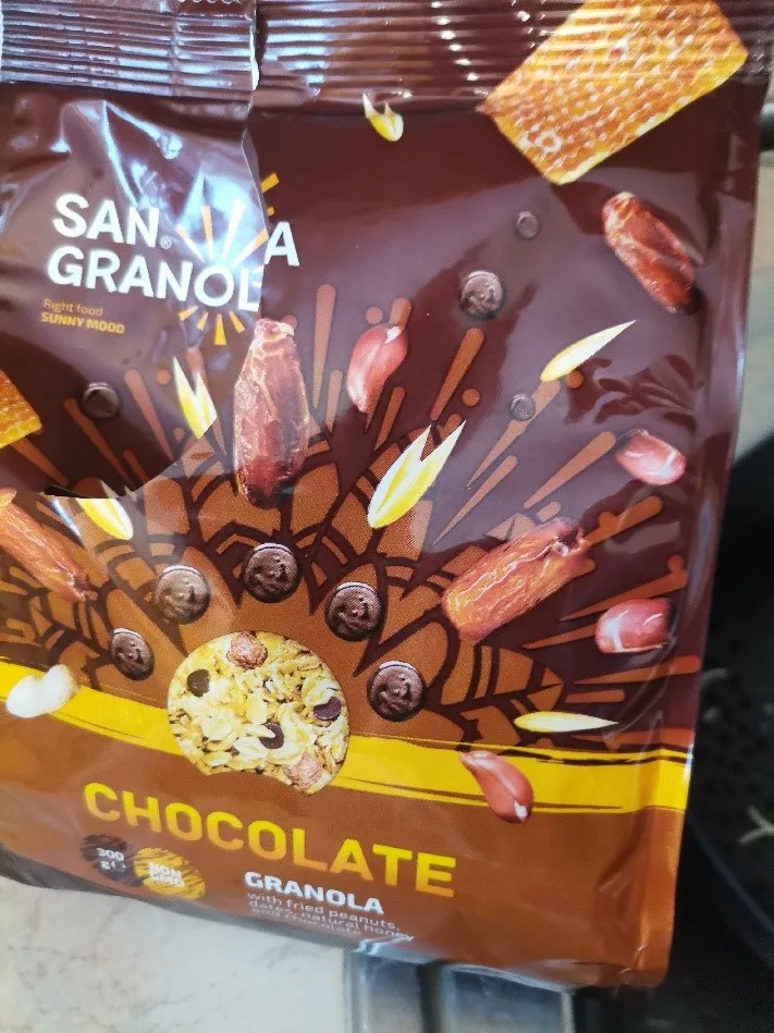 San Granola czekoladowa z daktylami, 300 g