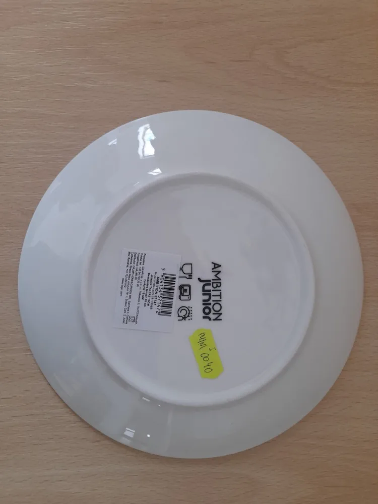 Talerz ceramiczny okrągły 19 cm, dekorowany w dwie żyrafy na tle roślin „Ambition Junior”
